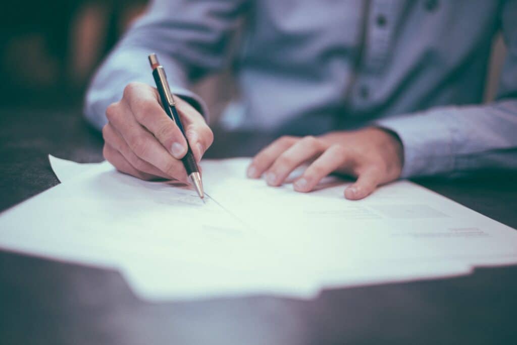 Lettre de démission : mode d’emploi et conseils pratiques