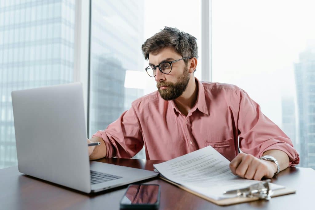TVA sans option sur les débits : comment ça marche ?